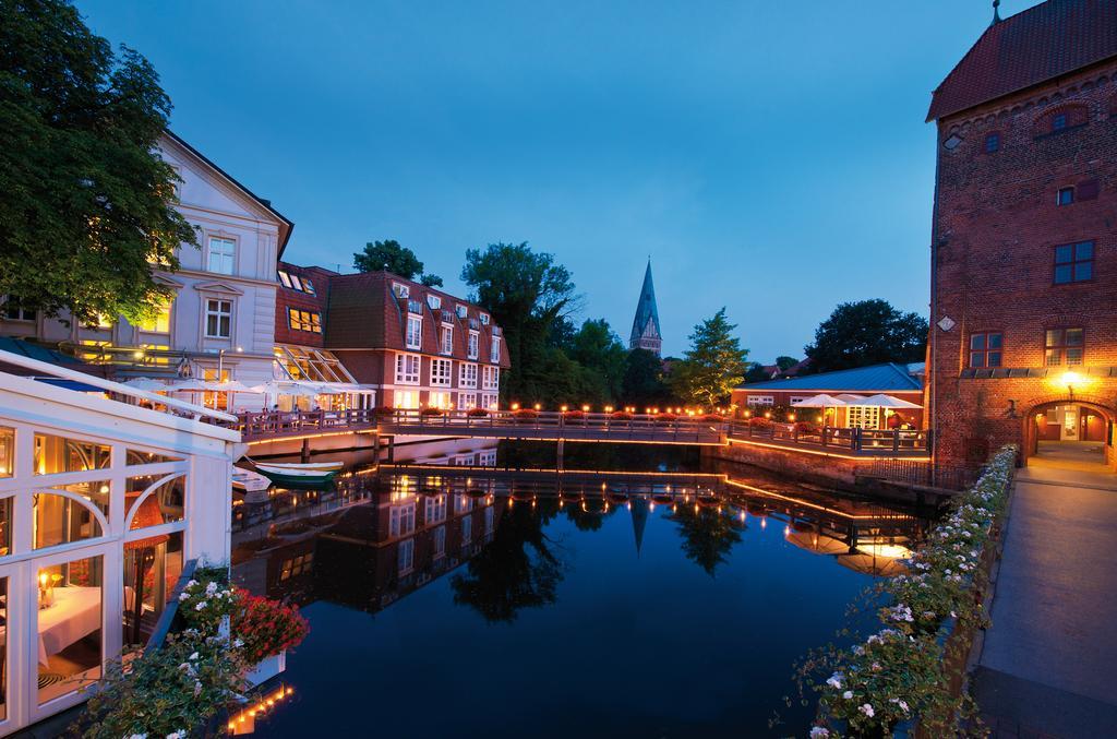 Bergstroem Hotel Lueneburg Buitenkant foto